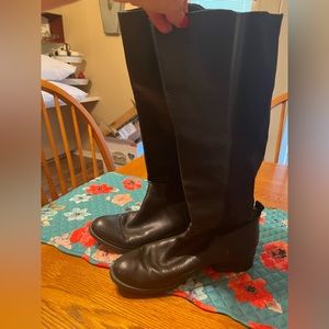 Tall pull on boots